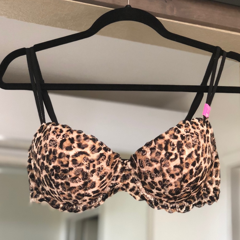 Victoria’s Secret PINK Date Push-up bra NWT